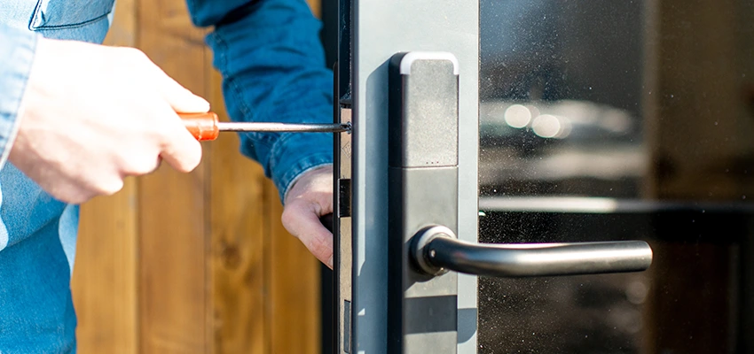Aluminium Door Lock Replacement in Isla Vista, California
