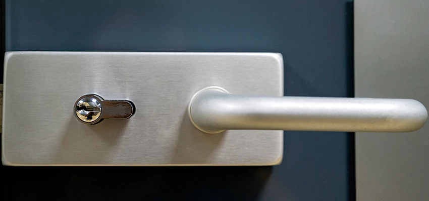Change Patio Door Locks in Isla Vista, California